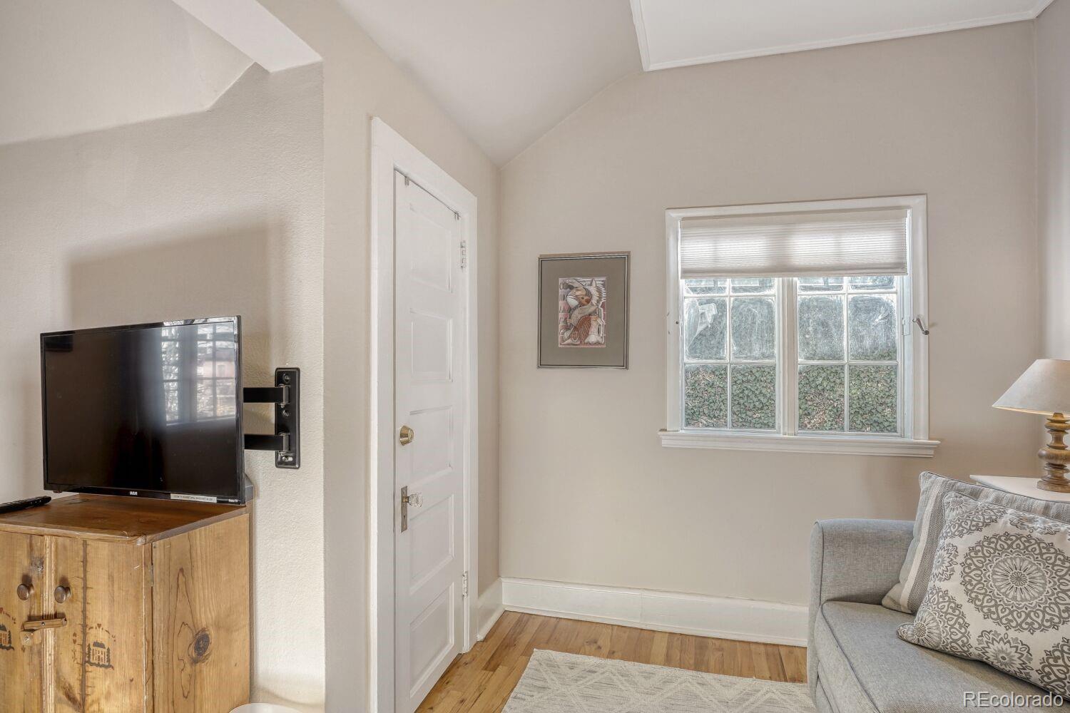 MLS Image #18 for 422  21st street,denver, Colorado