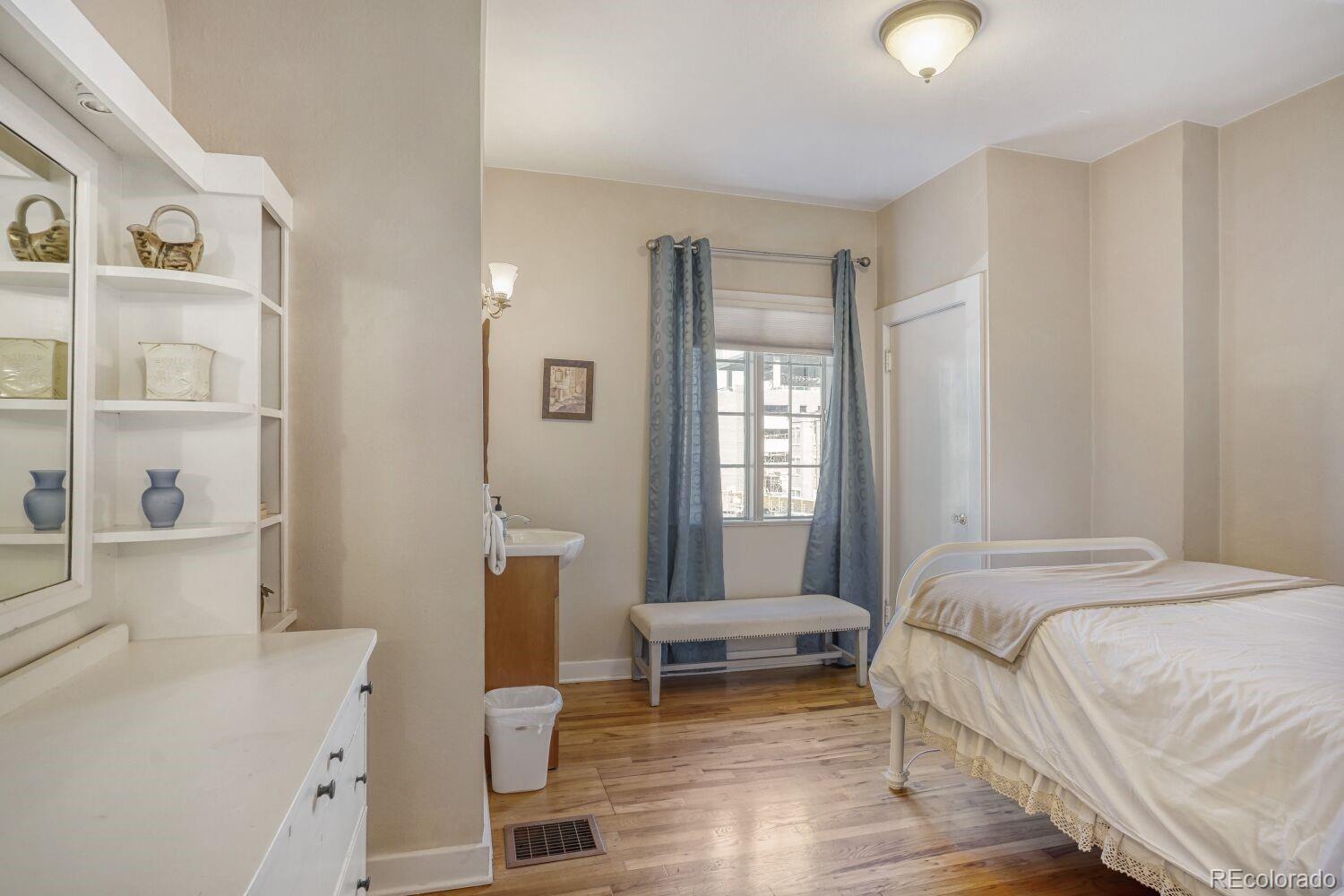 MLS Image #21 for 422  21st street,denver, Colorado