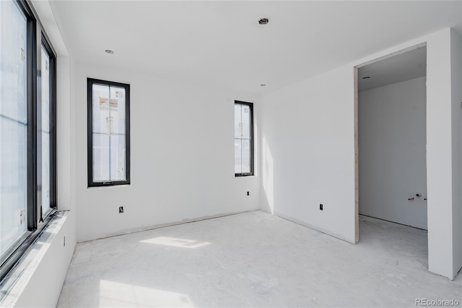 MLS Image #15 for 1935  meade street,denver, Colorado
