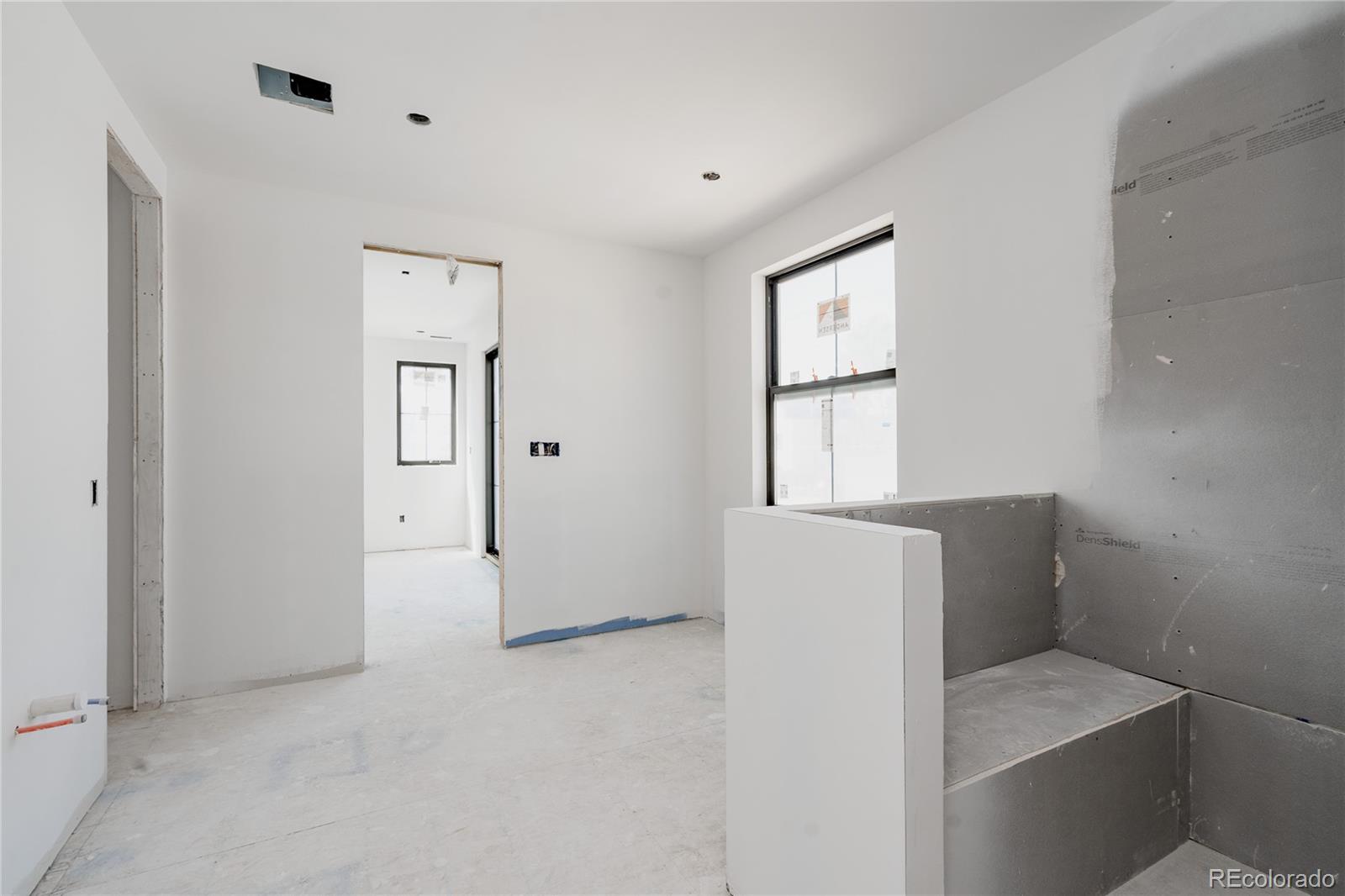 MLS Image #28 for 1935  meade street,denver, Colorado