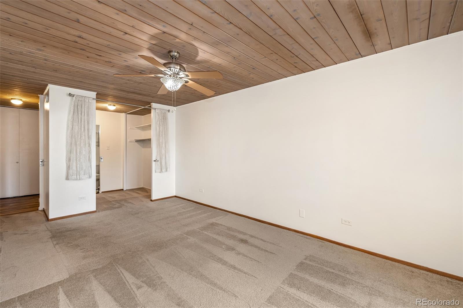 MLS Image #17 for 715 s clinton street 4a,denver, Colorado