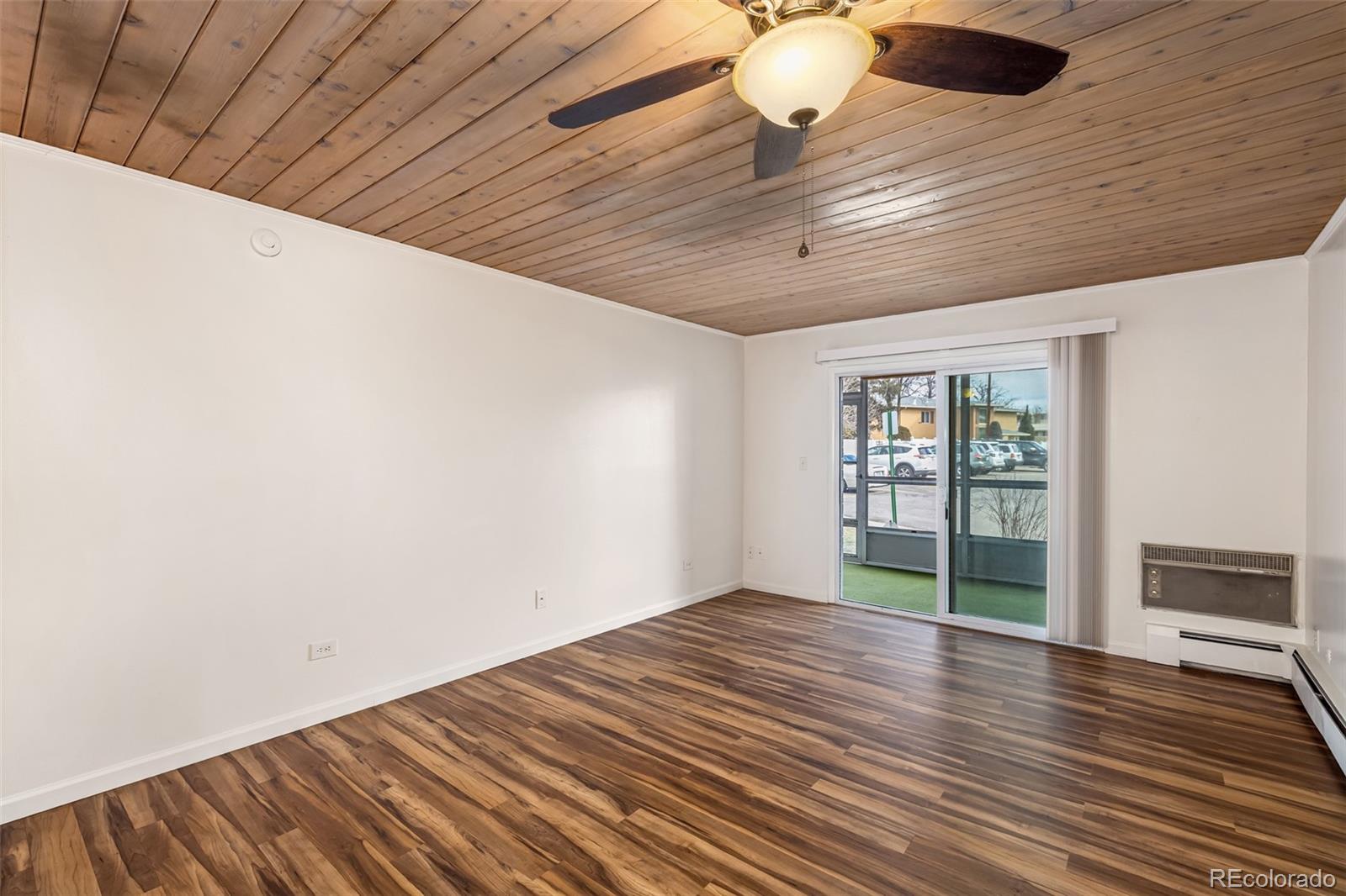 MLS Image #2 for 715 s clinton street 4a,denver, Colorado