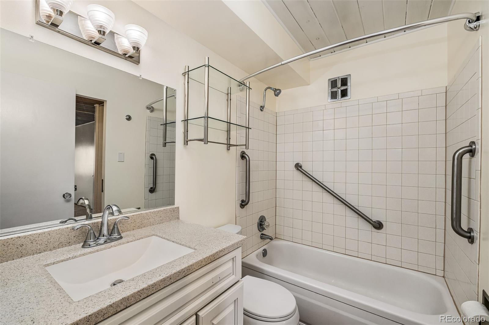 MLS Image #21 for 715 s clinton street 4a,denver, Colorado