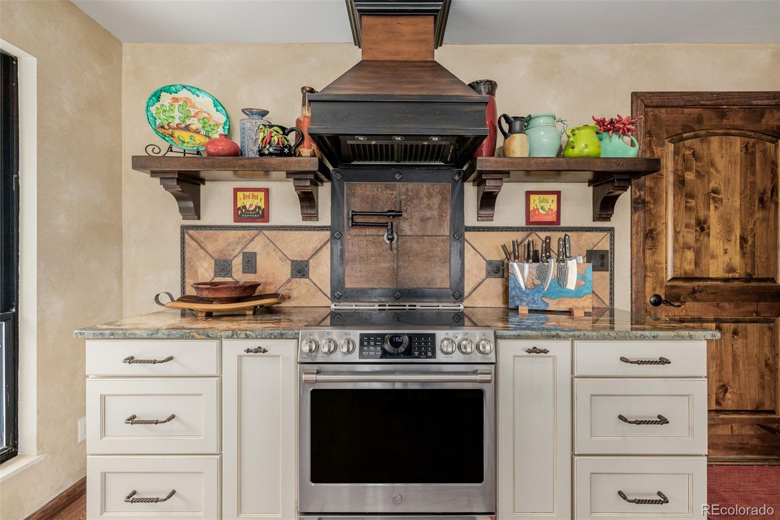 MLS Image #16 for 834  green mountain drive,loveland, Colorado