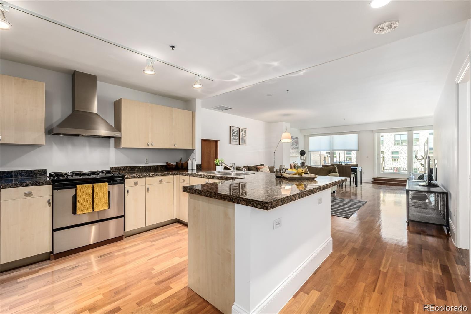 MLS Image #0 for 1560  blake street,denver, Colorado