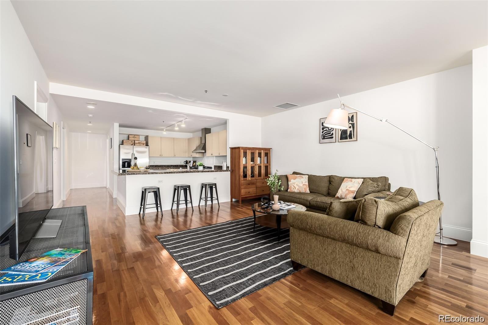 MLS Image #3 for 1560  blake street,denver, Colorado
