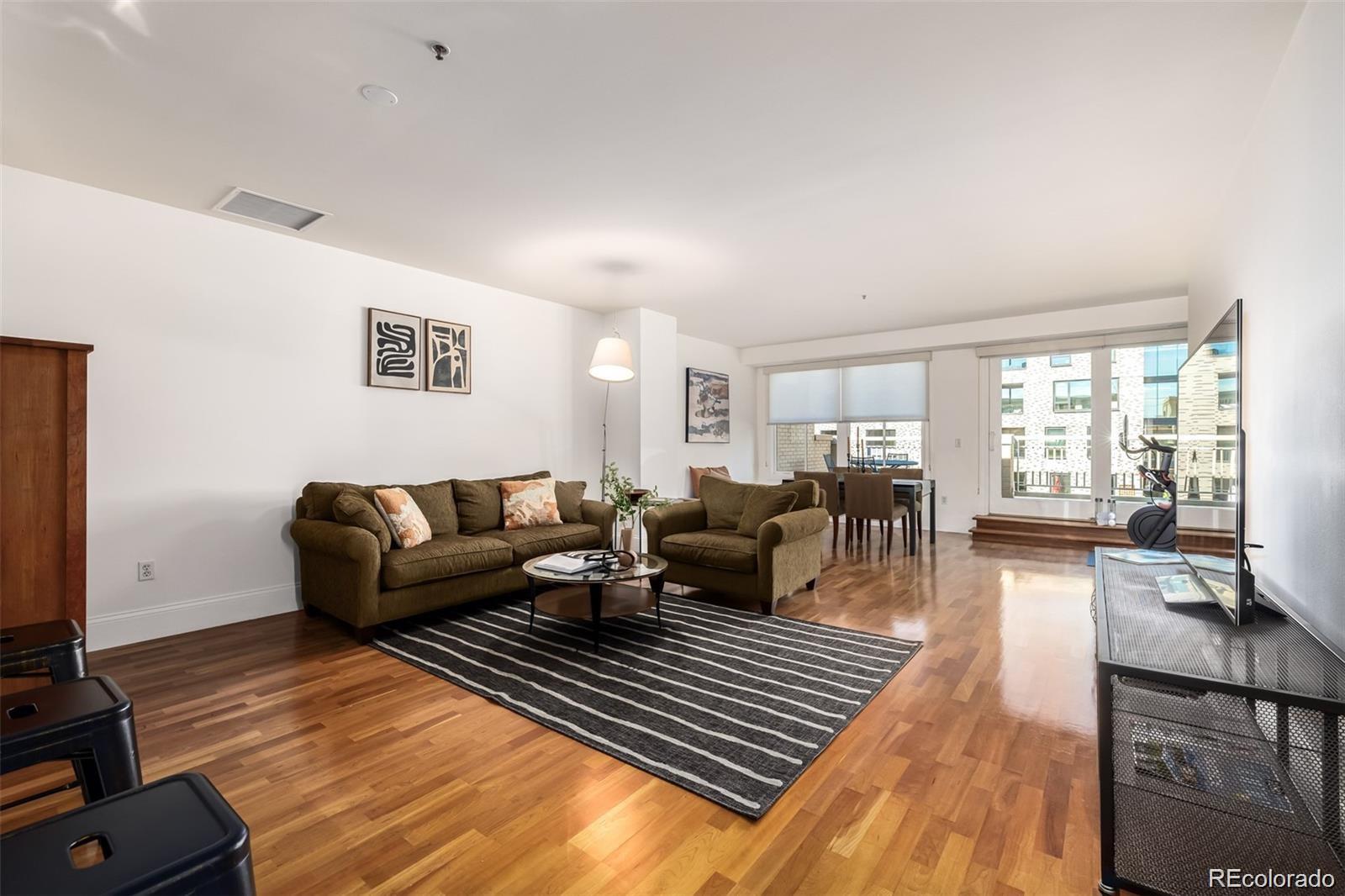 MLS Image #4 for 1560  blake street,denver, Colorado