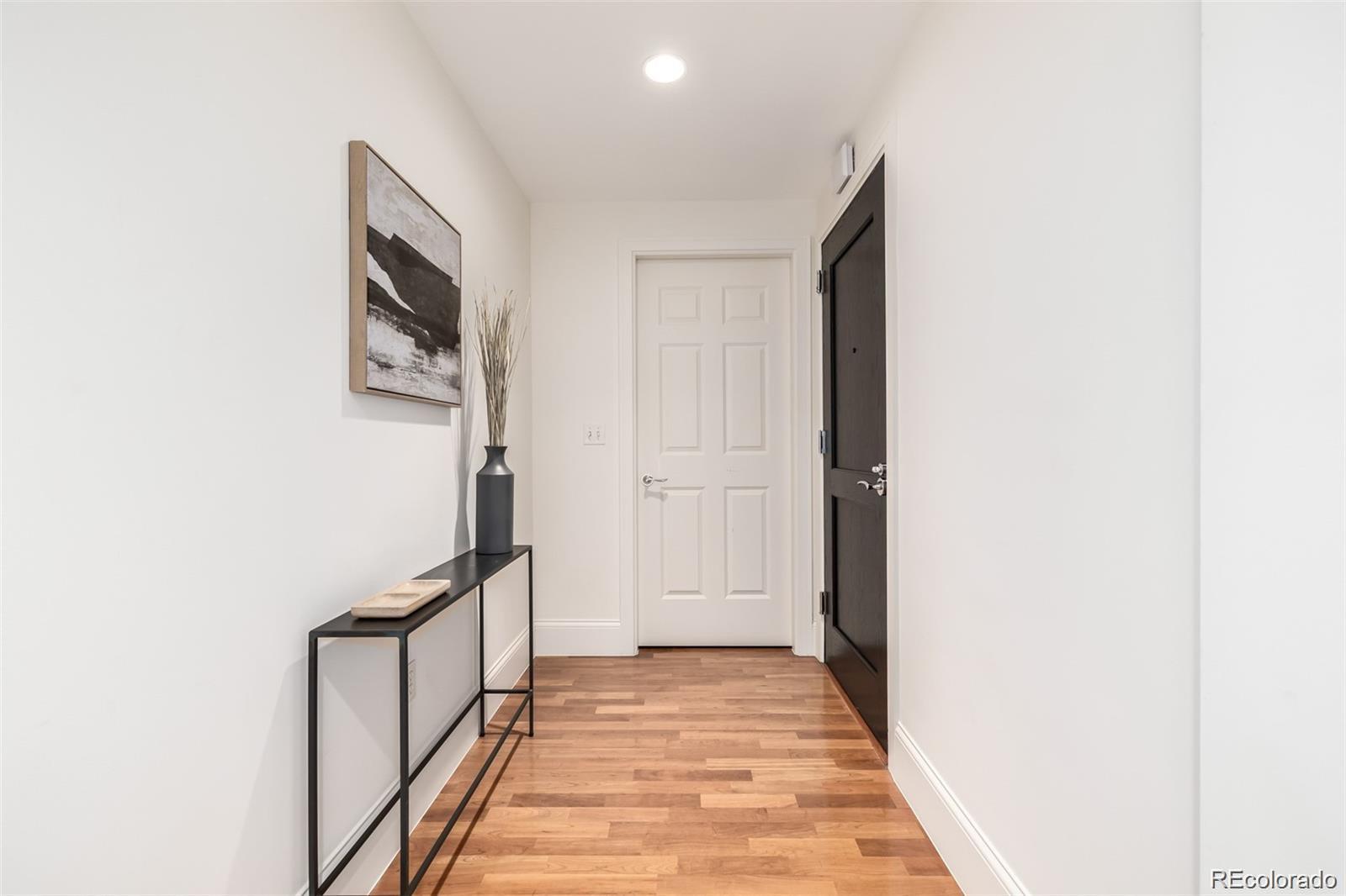 MLS Image #6 for 1560  blake street,denver, Colorado