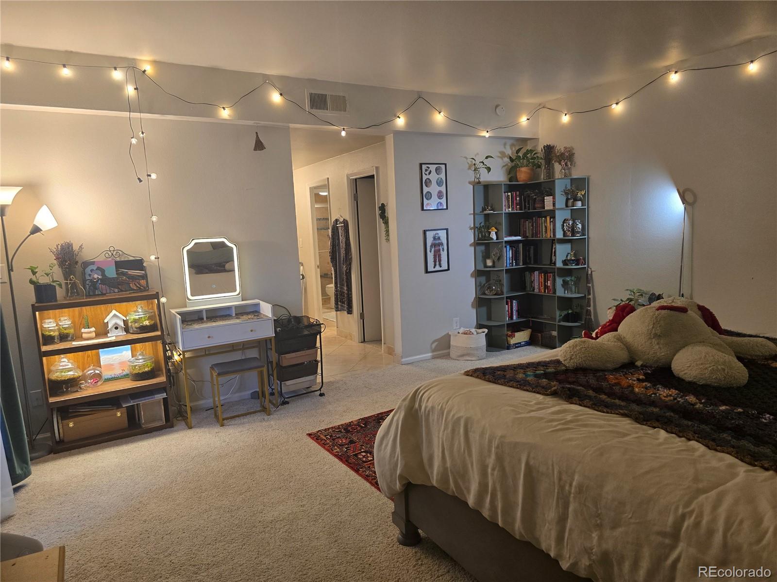 MLS Image #14 for 4250 s olive street,denver, Colorado