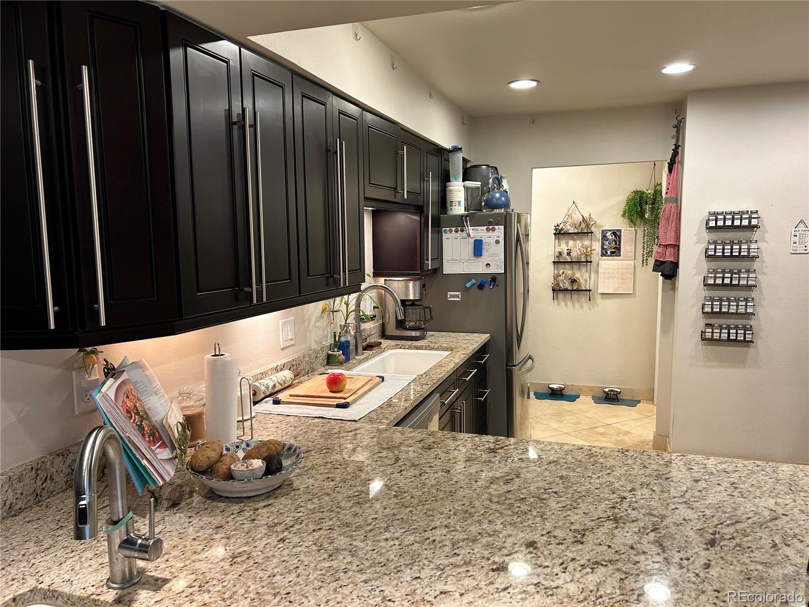 MLS Image #4 for 4250 s olive street,denver, Colorado