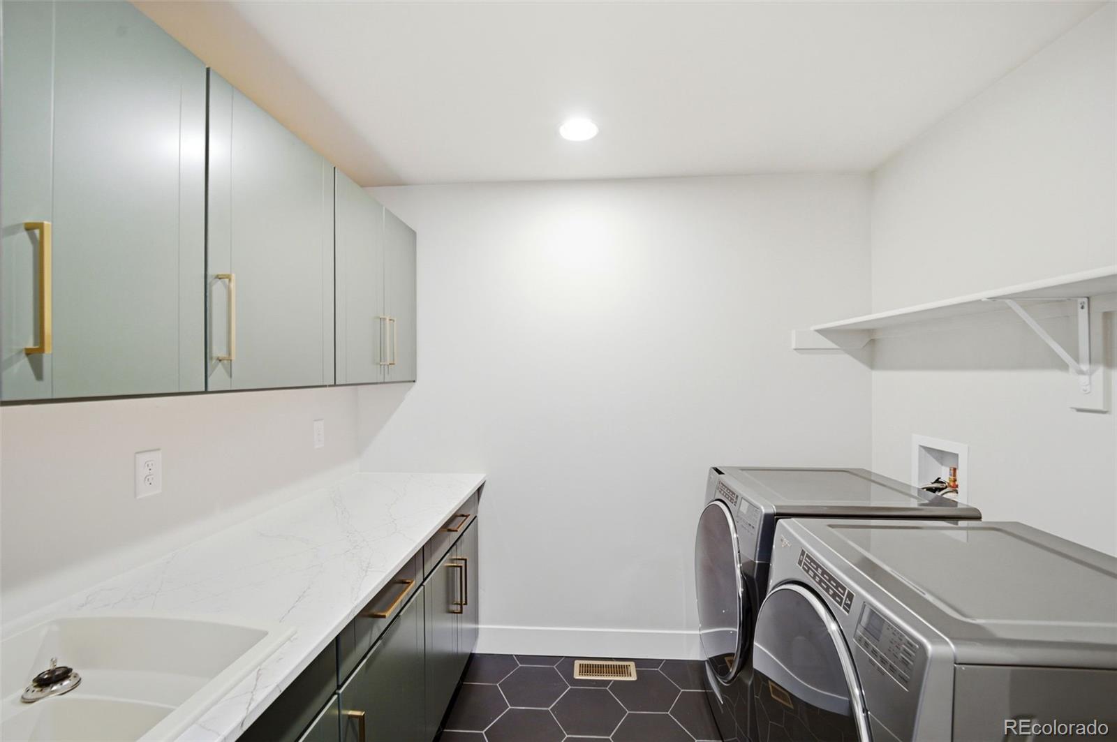 MLS Image #12 for 15447  gimme way,colorado springs, Colorado