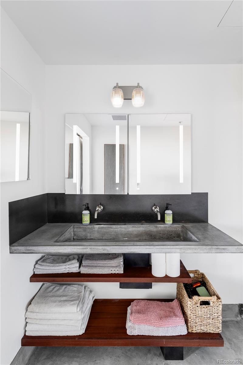 MLS Image #11 for 2000  little raven street 403,denver, Colorado