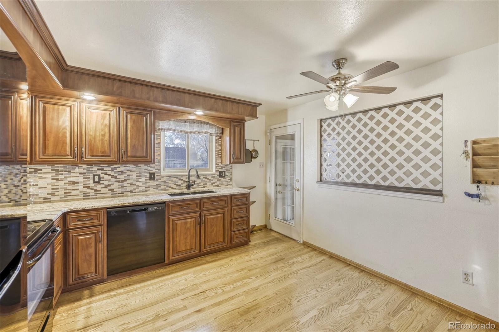 MLS Image #8 for 10220  carmody lane,lakewood, Colorado
