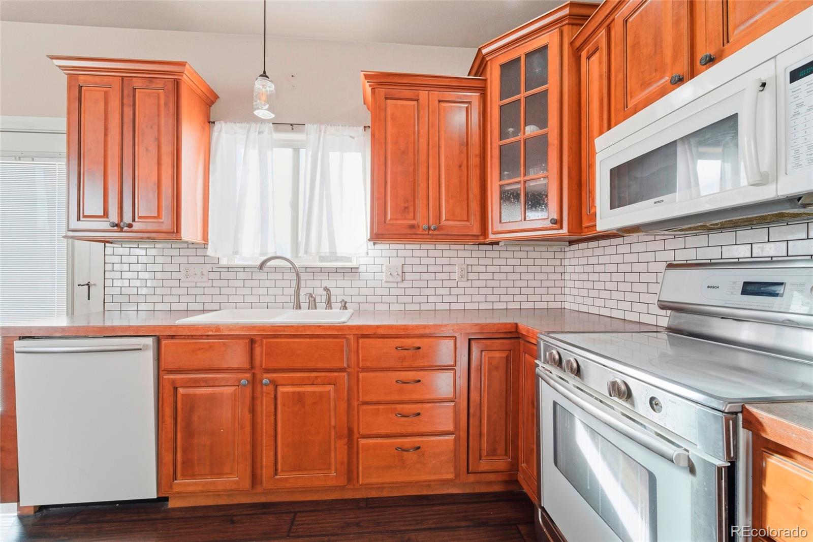 MLS Image #6 for 819  libra court,loveland, Colorado