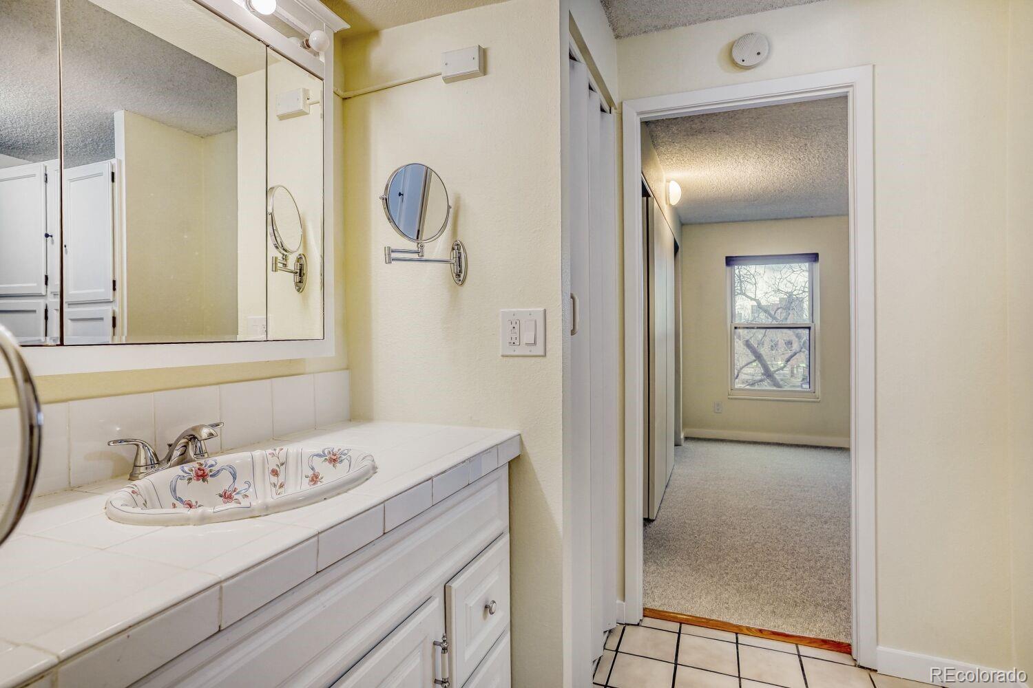 MLS Image #12 for 2  adams street,denver, Colorado