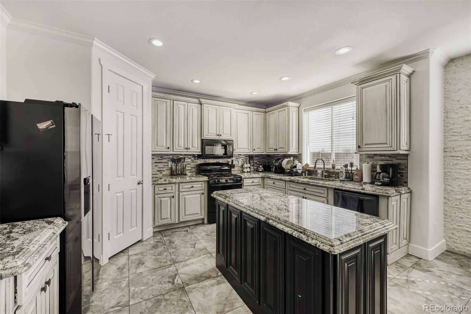 MLS Image #4 for 9330  yucca way,thornton, Colorado