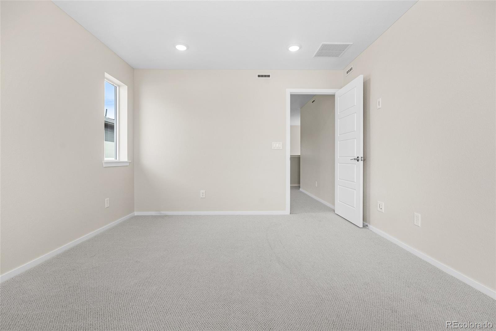 MLS Image #15 for 13188  barefoot lakes parkway,firestone, Colorado