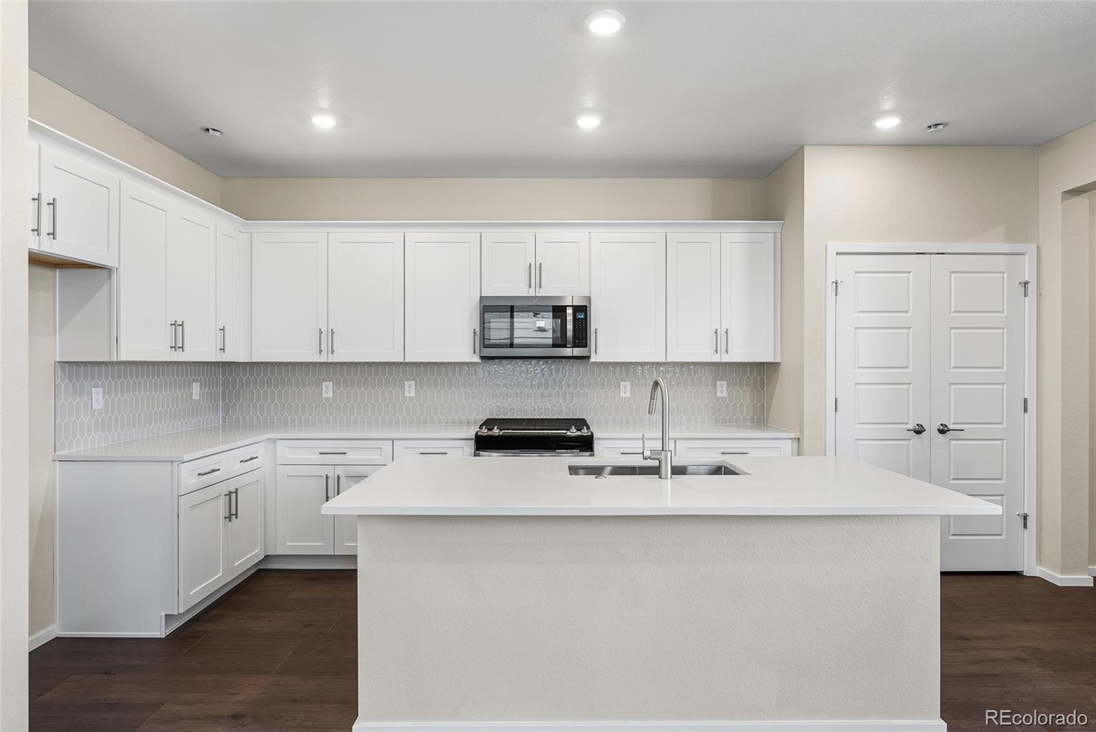 MLS Image #8 for 13188  barefoot lakes parkway,firestone, Colorado