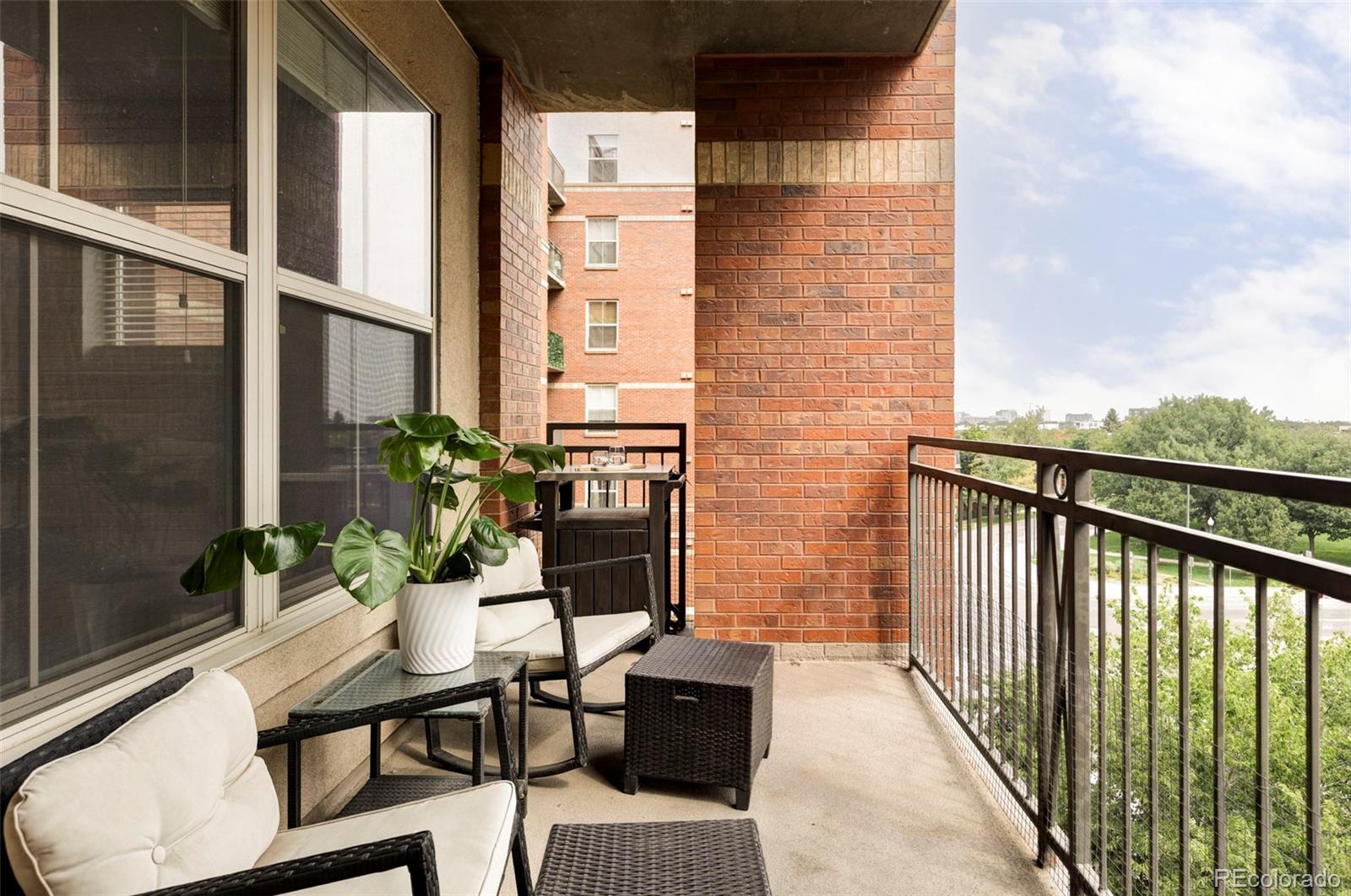 MLS Image #9 for 1975 n grant street 527,denver, Colorado