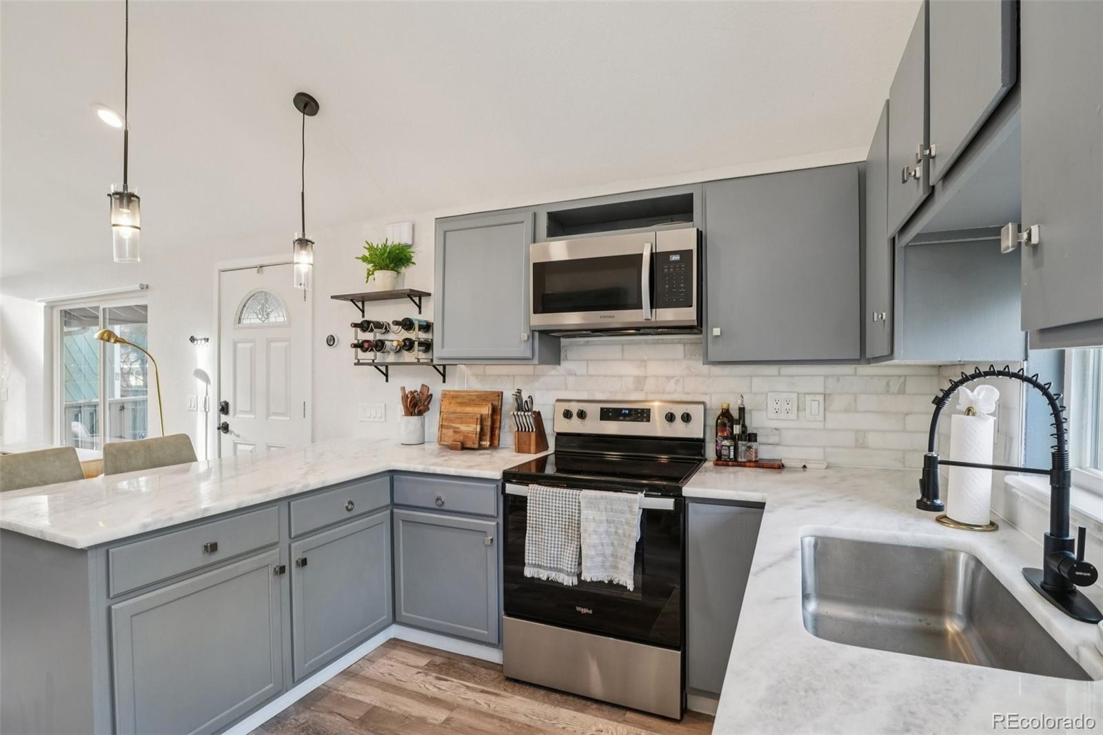 MLS Image #12 for 10205 e peakview avenue,englewood, Colorado
