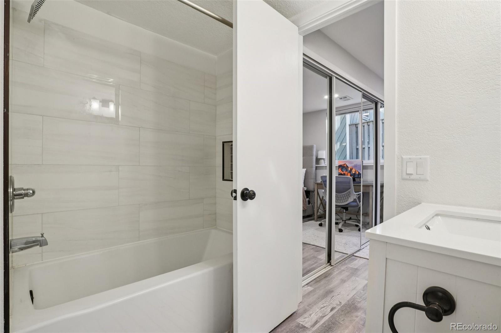 MLS Image #32 for 10205 e peakview avenue,englewood, Colorado
