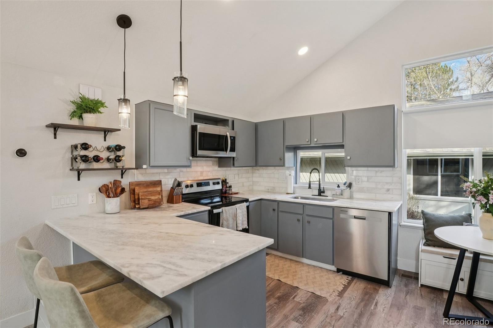 MLS Image #9 for 10205 e peakview avenue,englewood, Colorado