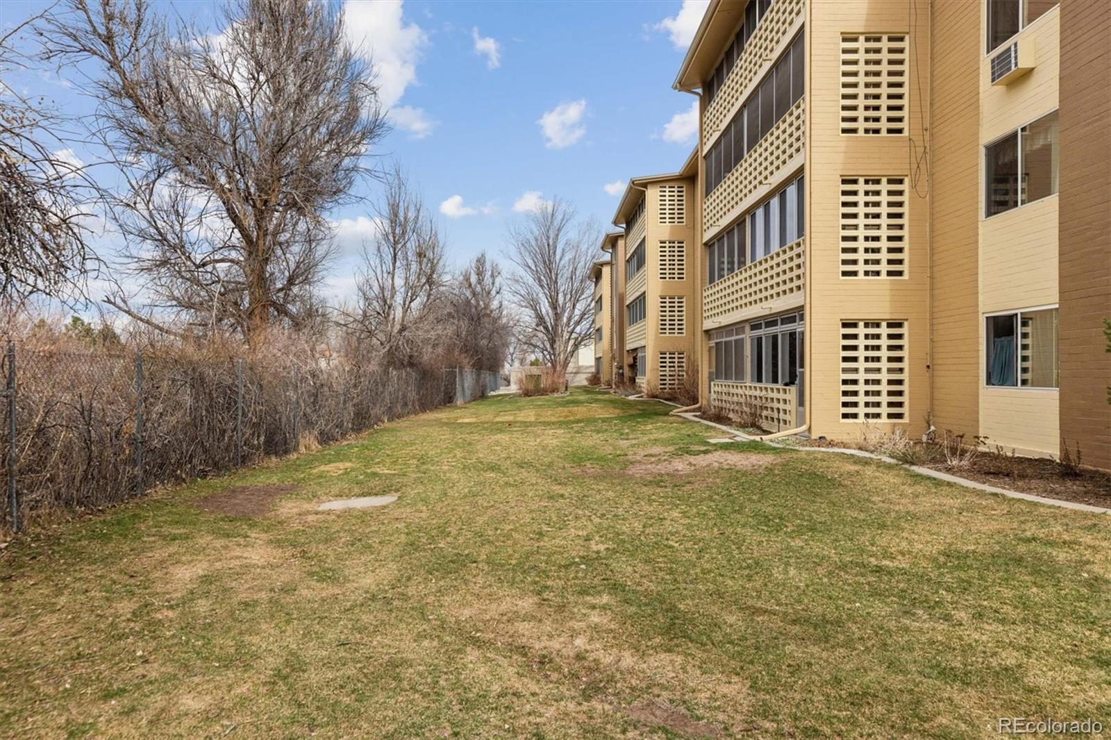 MLS Image #16 for 615 s alton way 12b,denver, Colorado