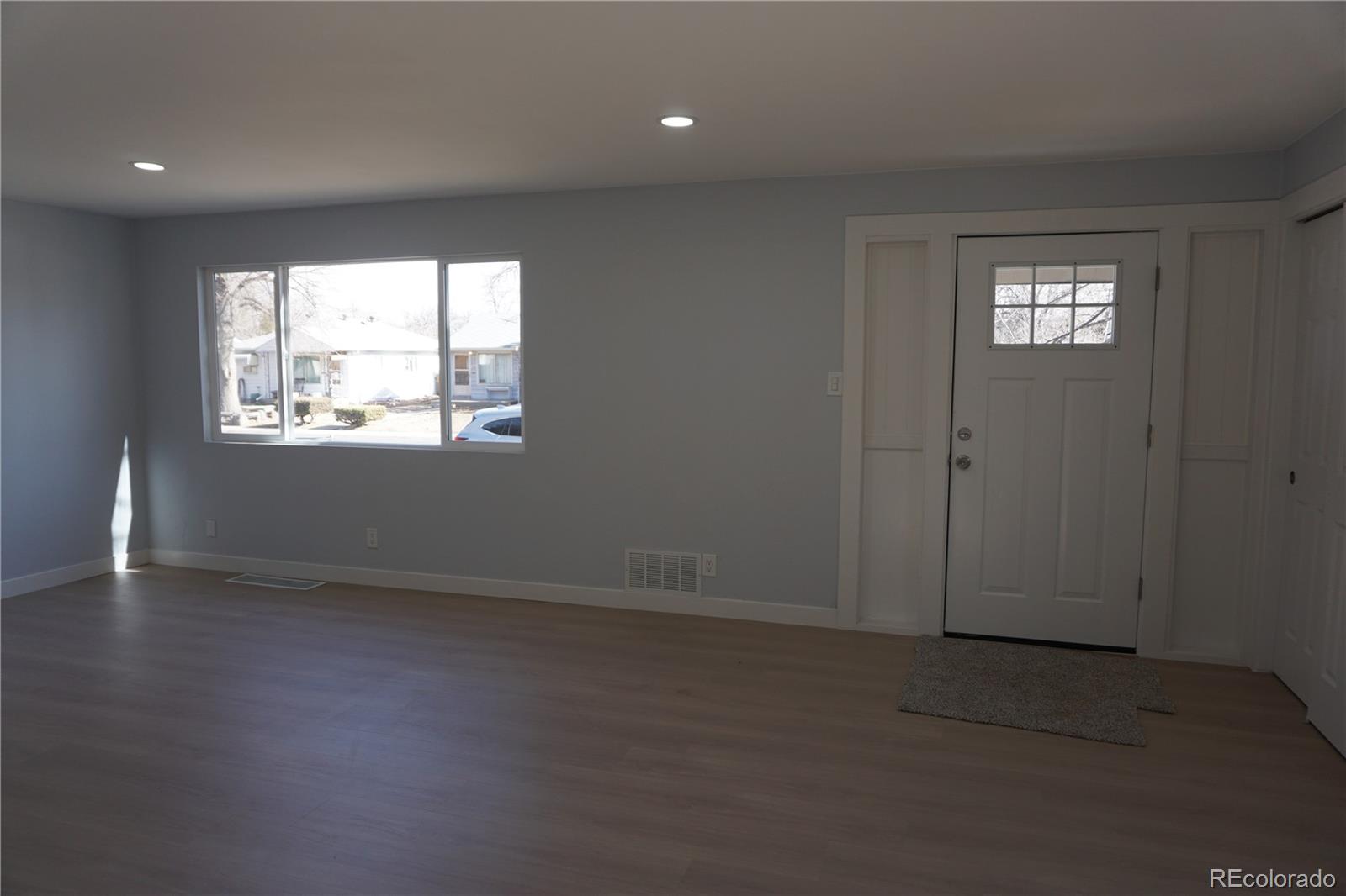 MLS Image #3 for 1657  kingston street,aurora, Colorado