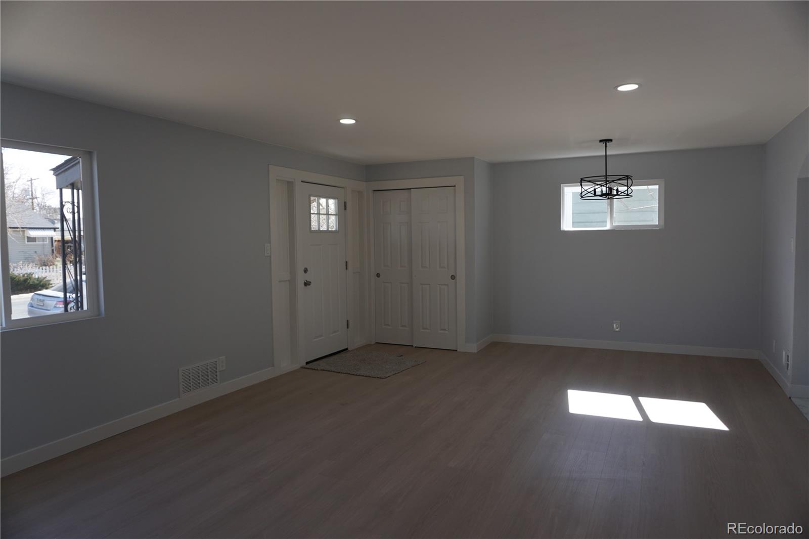 MLS Image #5 for 1657  kingston street,aurora, Colorado
