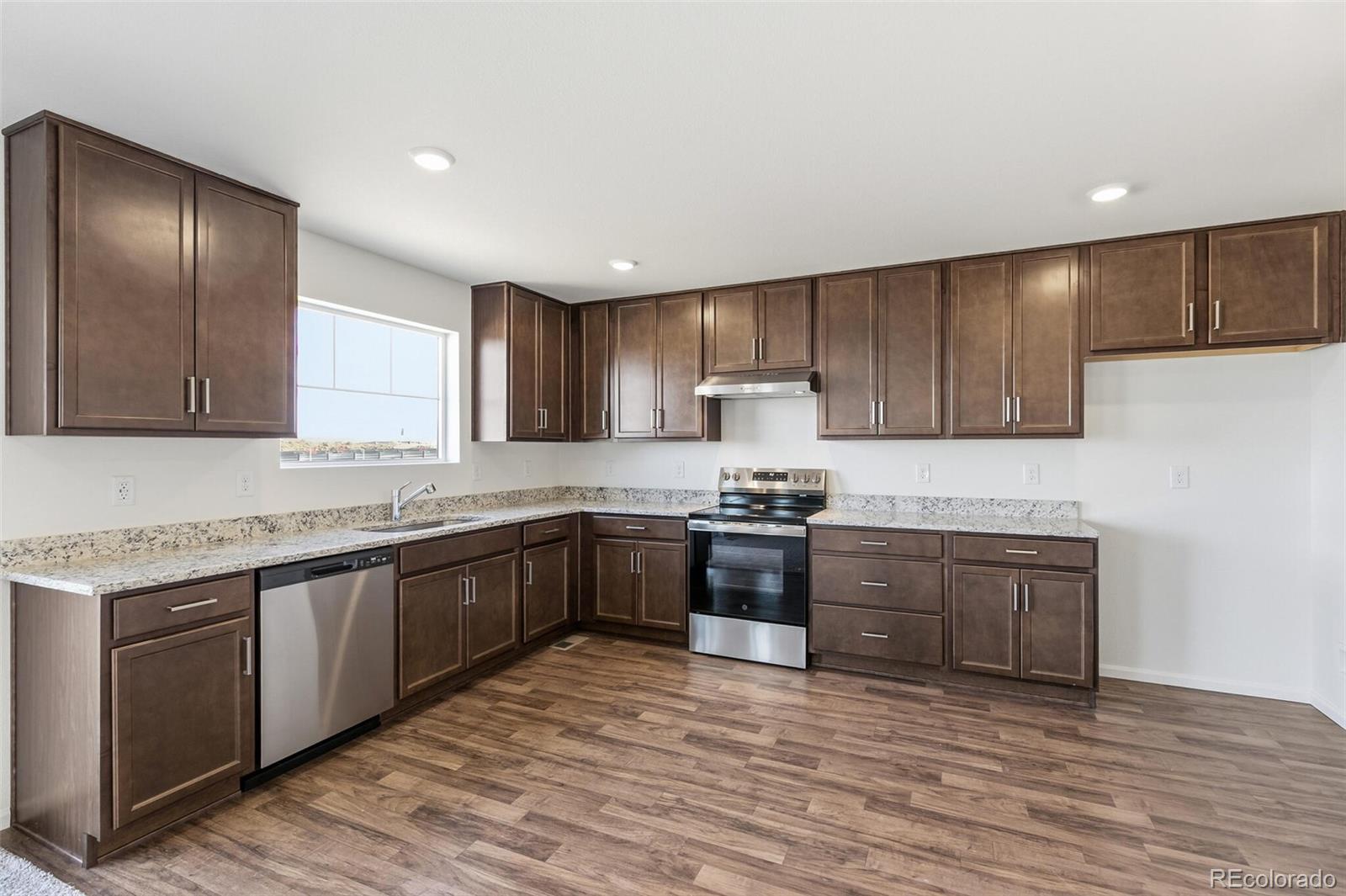 MLS Image #16 for 1662 s gold bug way,aurora, Colorado