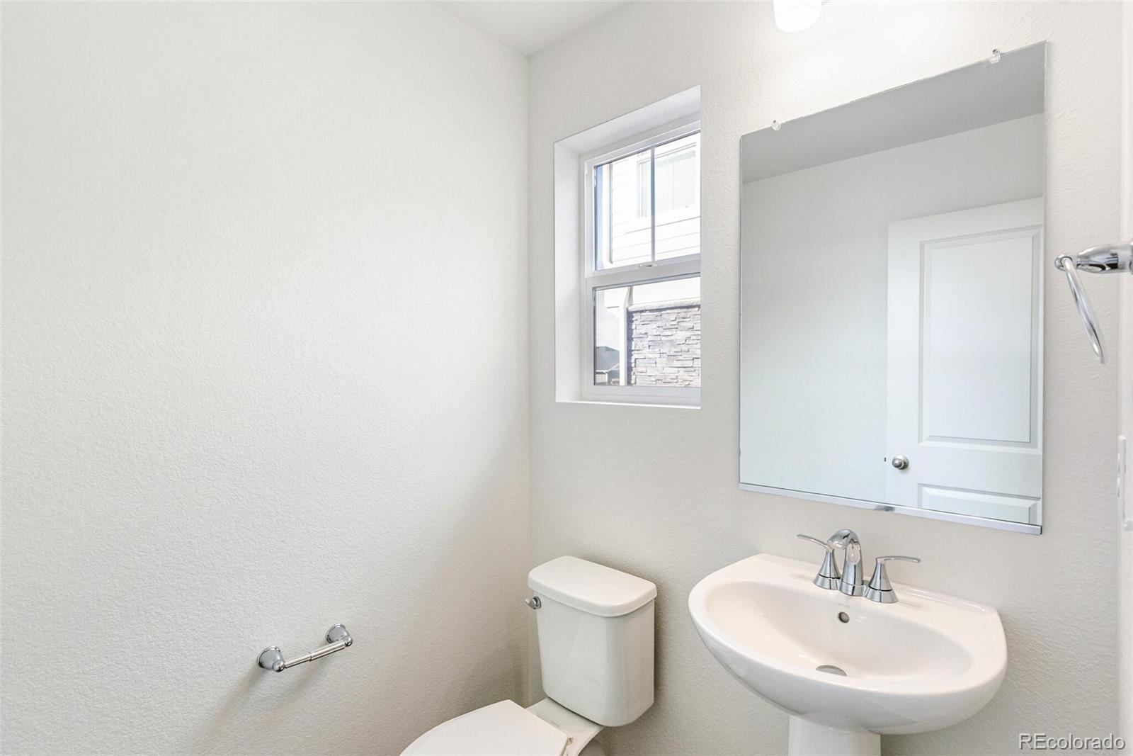 MLS Image #19 for 1662 s gold bug way,aurora, Colorado