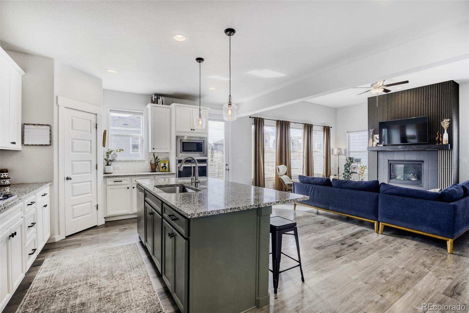 MLS Image #6 for 4204  martinson drive,loveland, Colorado