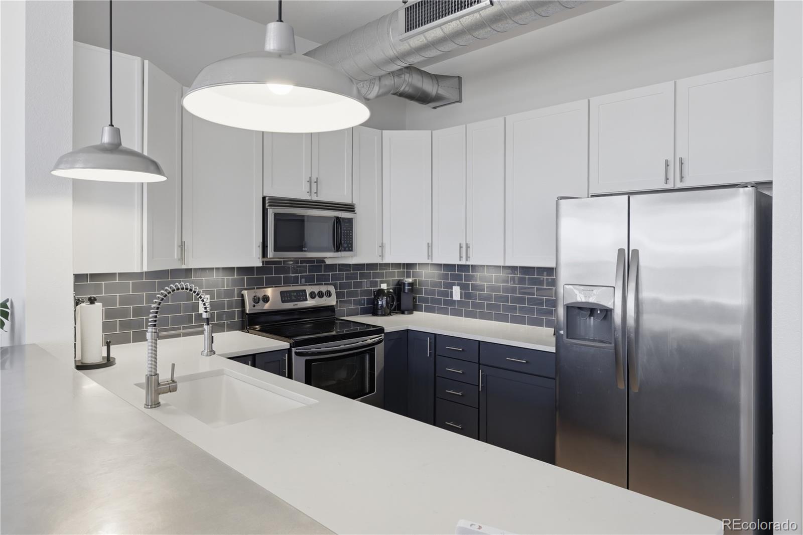 MLS Image #11 for 2900 n downing street,denver, Colorado