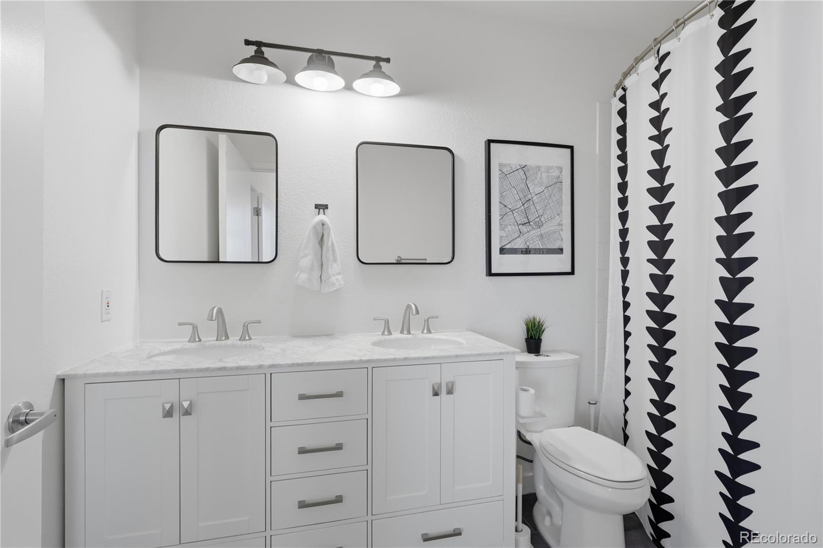 MLS Image #18 for 2900 n downing street,denver, Colorado