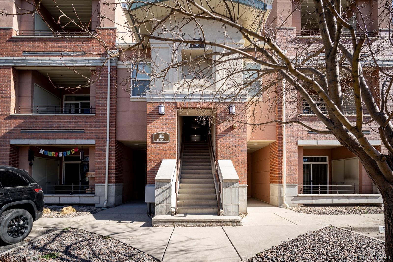 MLS Image #15 for 4100  albion street,denver, Colorado