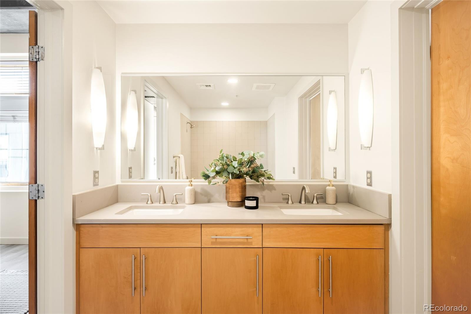 MLS Image #12 for 1925 w 32nd avenue 203,denver, Colorado