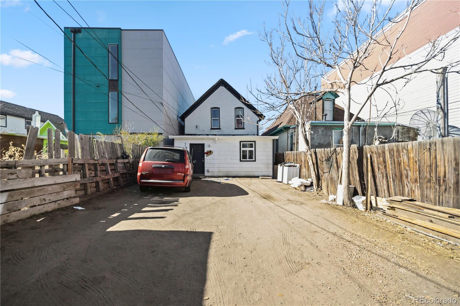 MLS Image #23 for 3132 n downing street,denver, Colorado