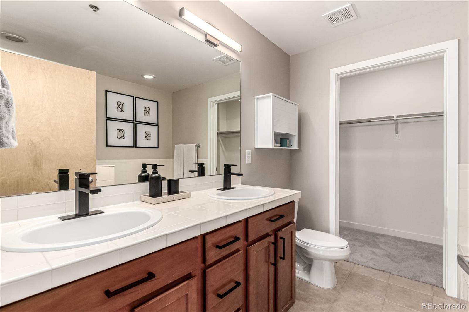 MLS Image #17 for 1313 s clarkson street 303,denver, Colorado