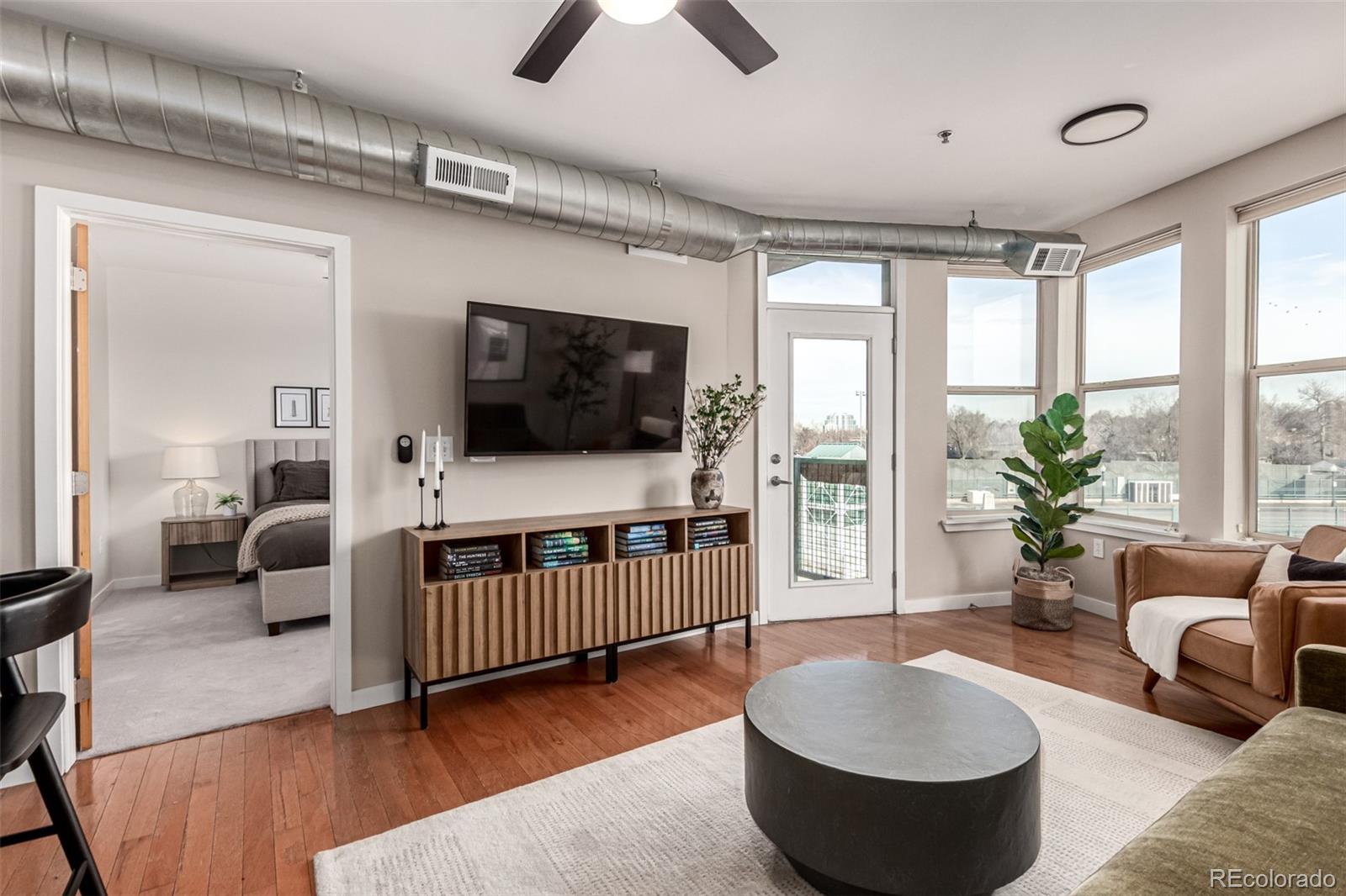 MLS Image #4 for 1313 s clarkson street 303,denver, Colorado
