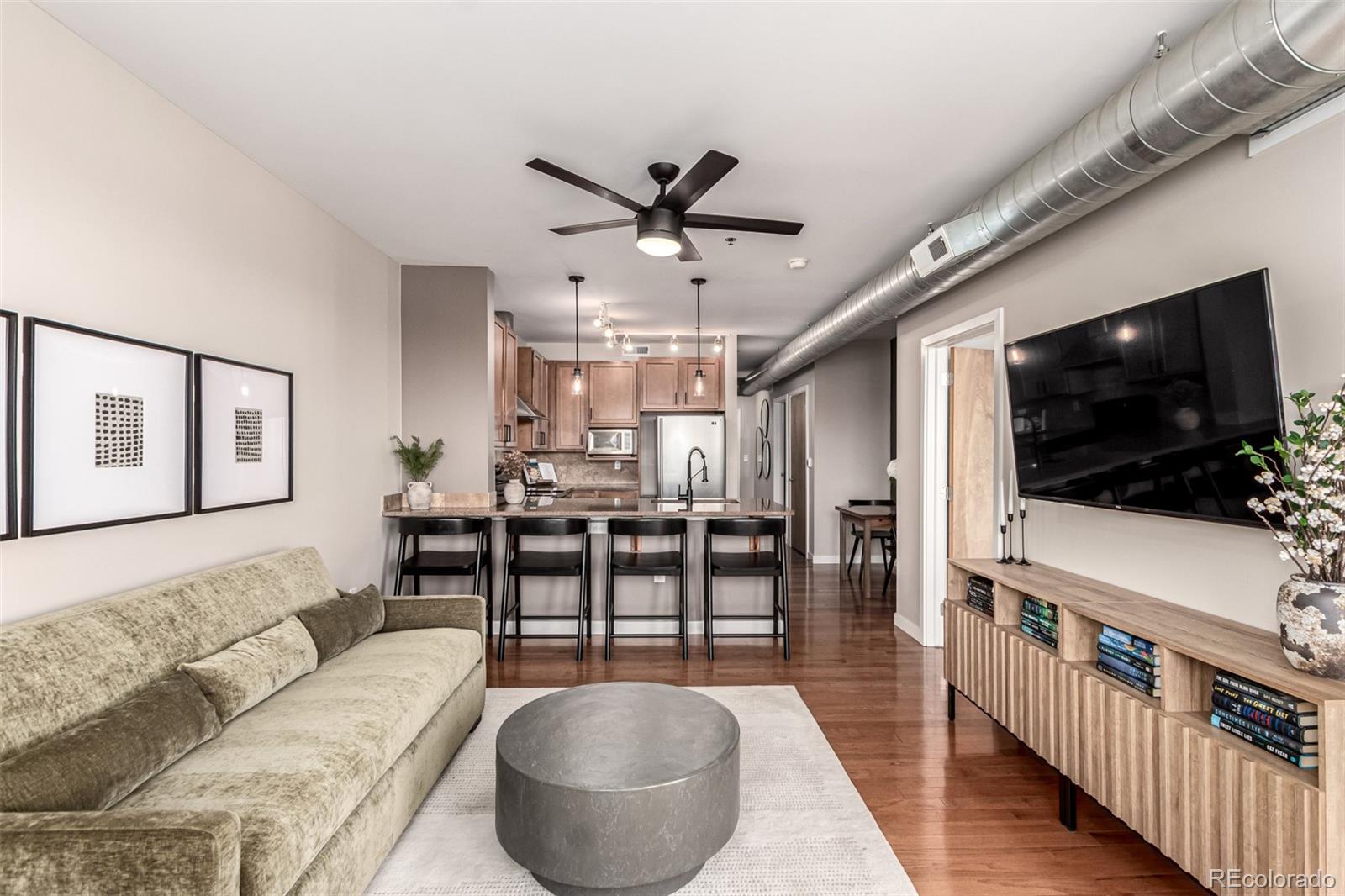 MLS Image #5 for 1313 s clarkson street 303,denver, Colorado