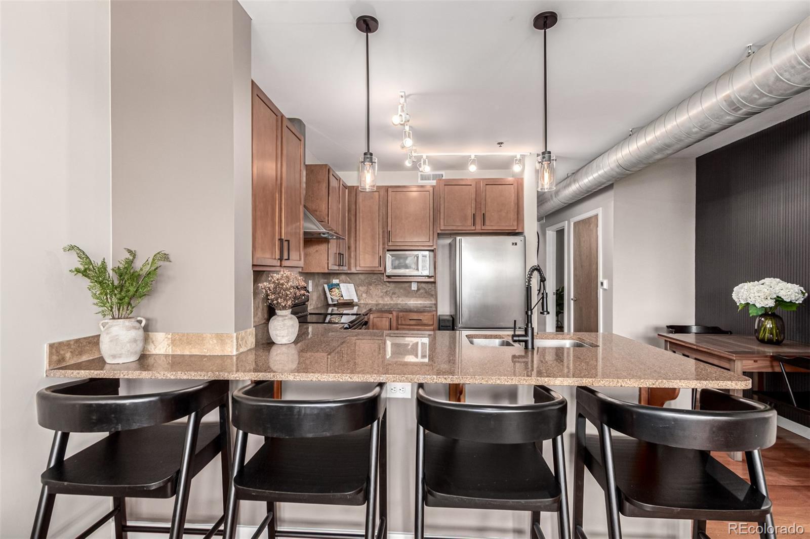 MLS Image #6 for 1313 s clarkson street 303,denver, Colorado