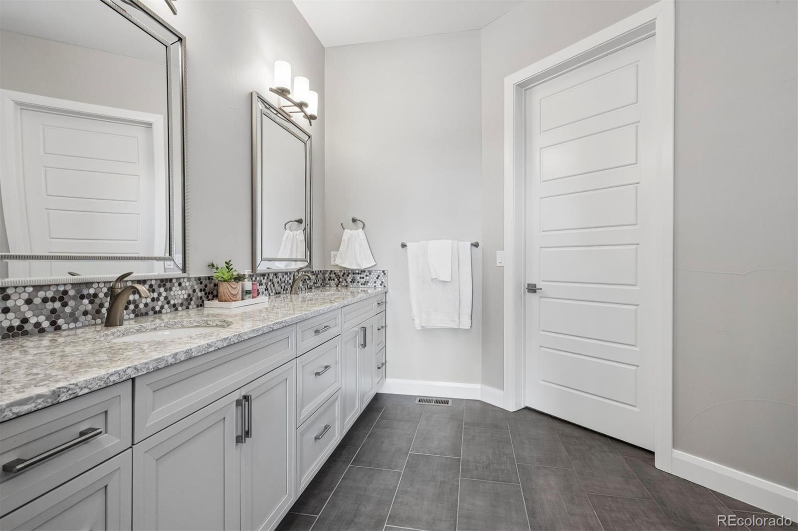 MLS Image #11 for 10212 w cooper drive,littleton, Colorado