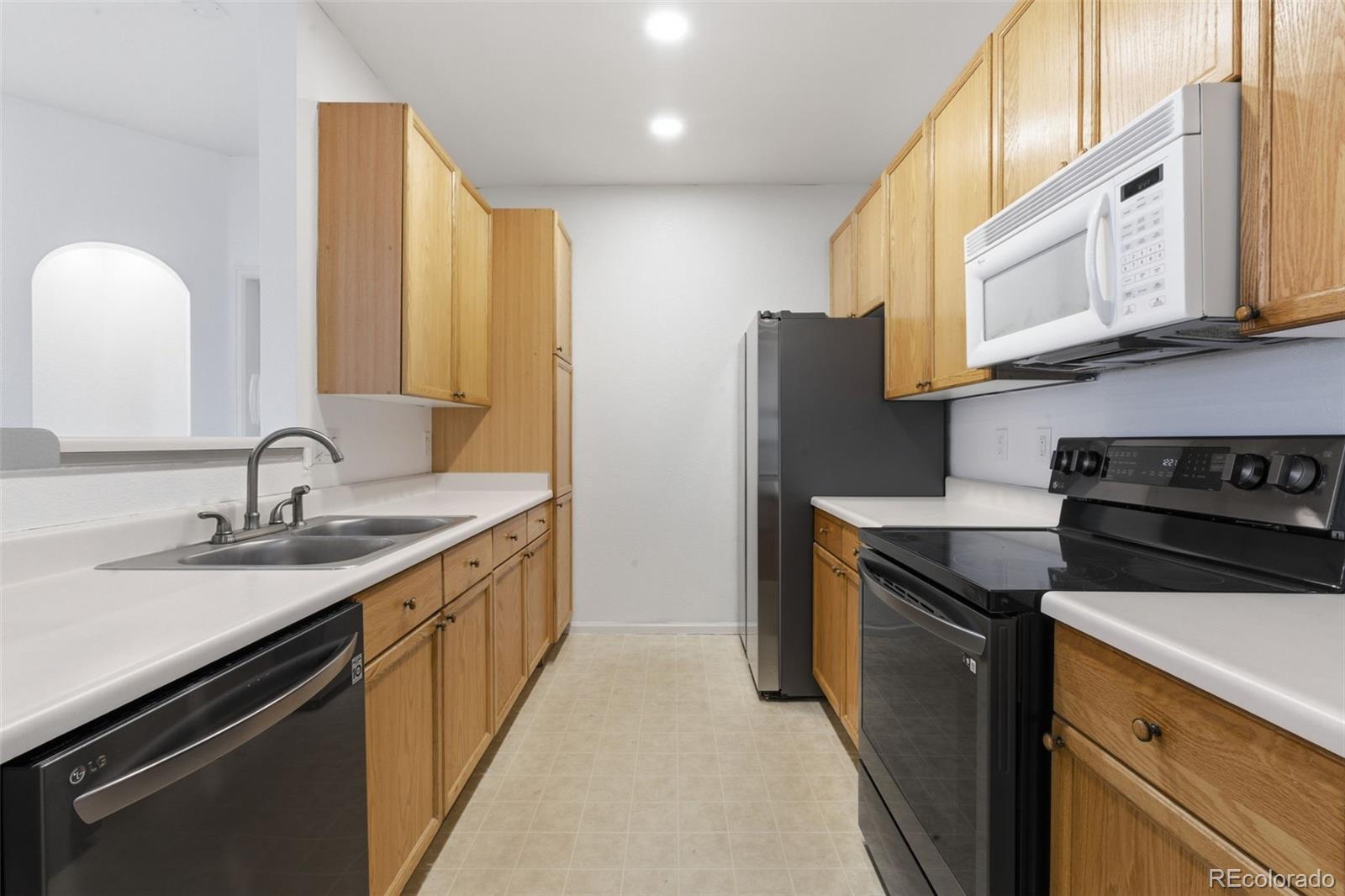 MLS Image #2 for 14353 e 1st drive,aurora, Colorado