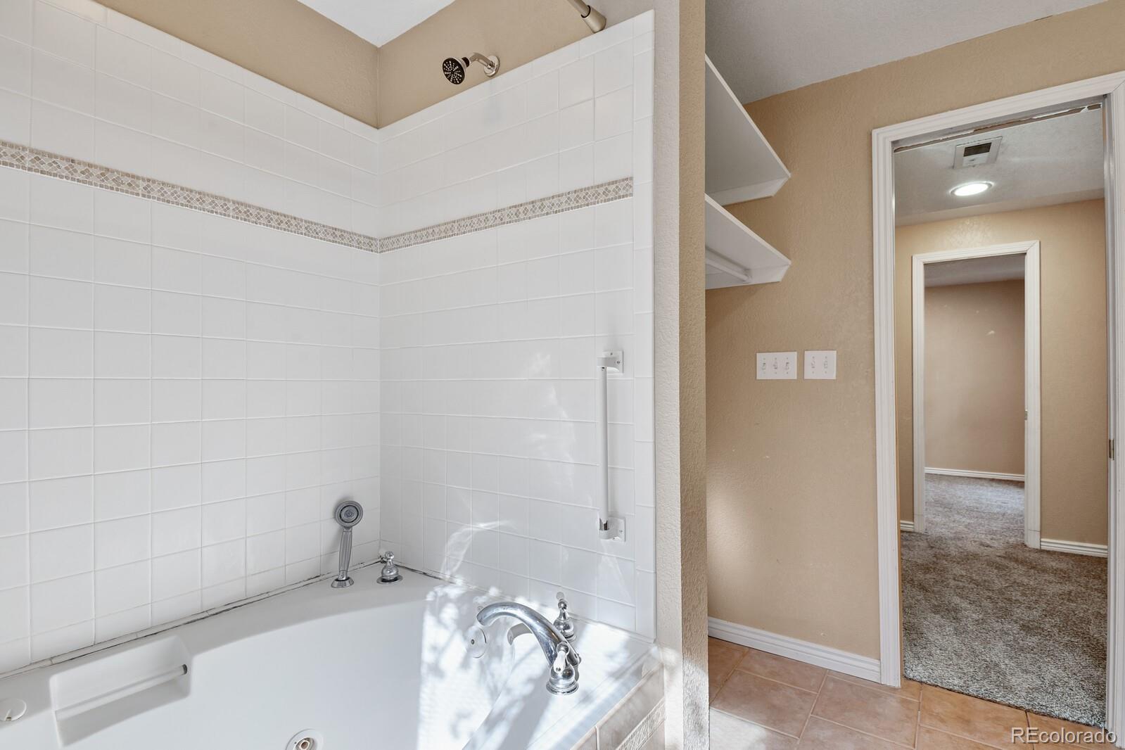 MLS Image #38 for 18119 e caley circle,aurora, Colorado