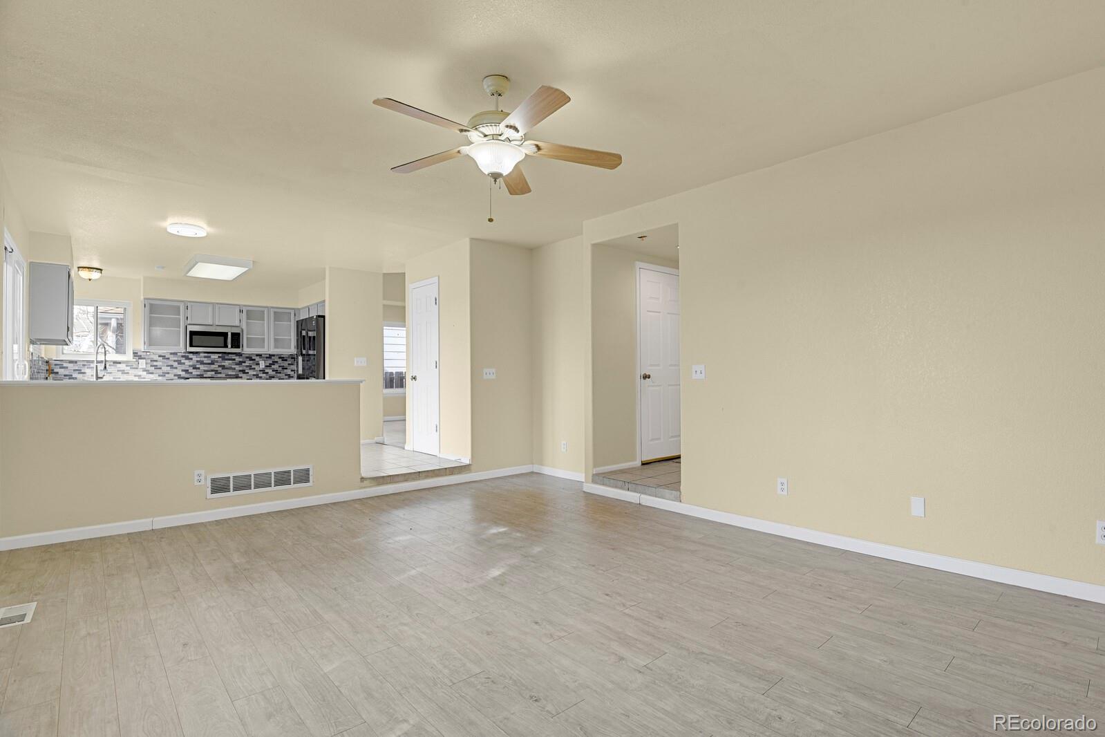 MLS Image #10 for 2585 s truckee way,aurora, Colorado