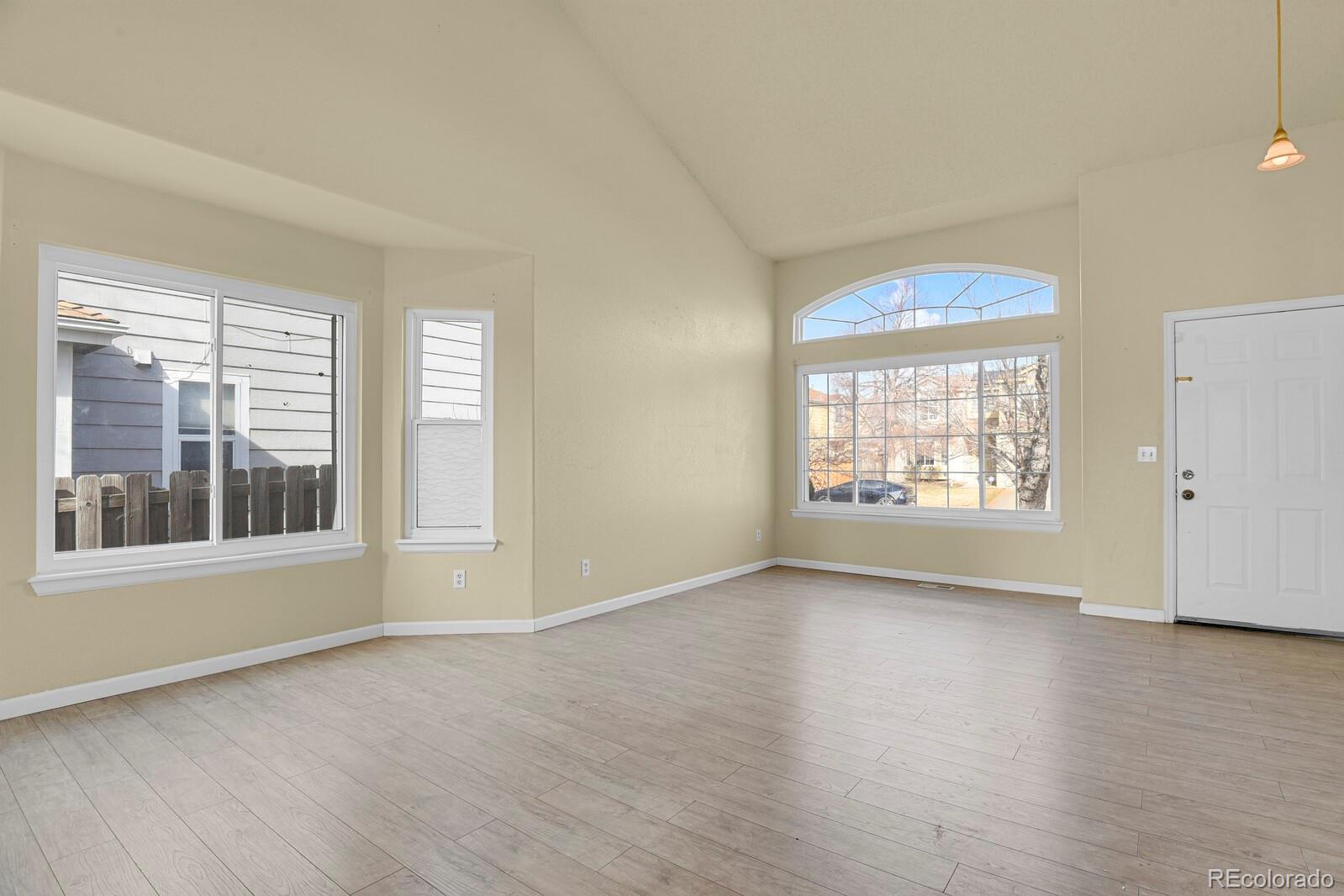 MLS Image #3 for 2585 s truckee way,aurora, Colorado