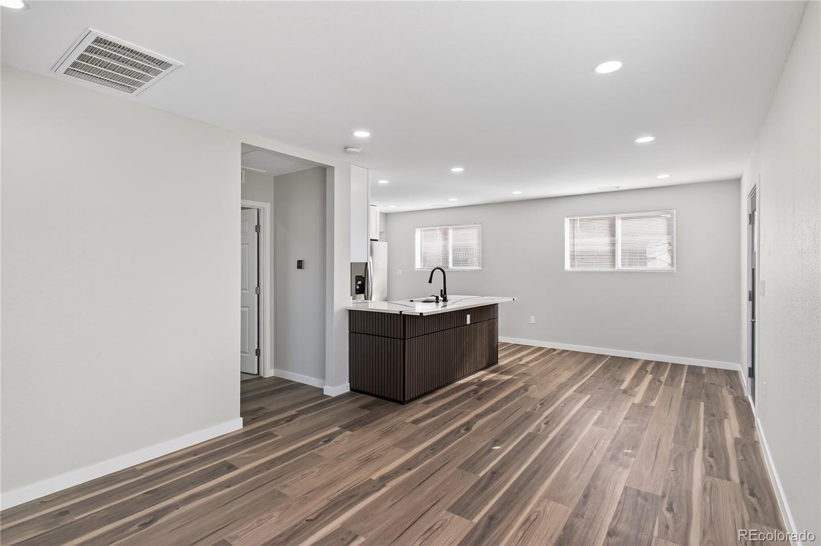 MLS Image #10 for 1446  jamaica street,aurora, Colorado