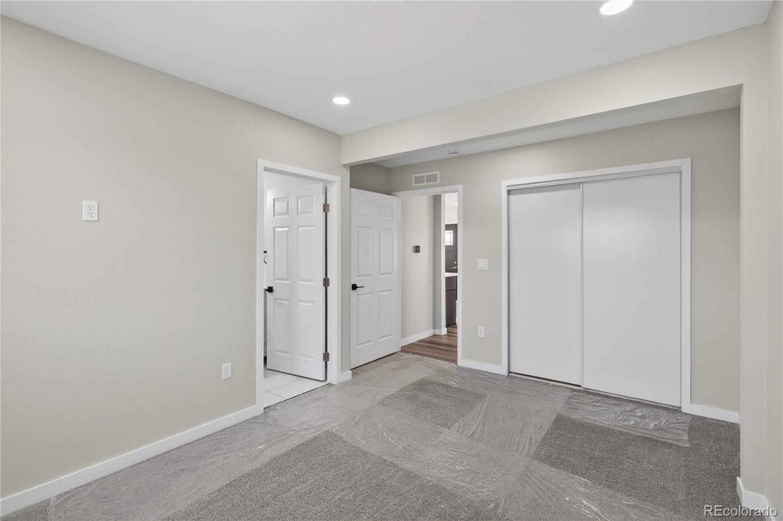 MLS Image #14 for 1446  jamaica street,aurora, Colorado