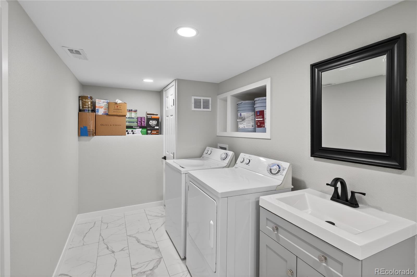 MLS Image #18 for 1446  jamaica street,aurora, Colorado