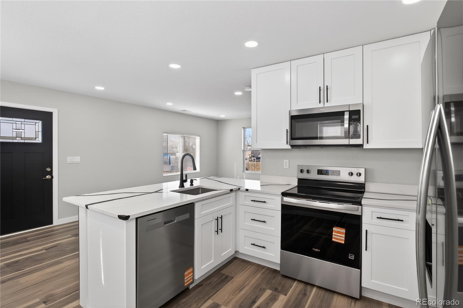 MLS Image #4 for 1446  jamaica street,aurora, Colorado
